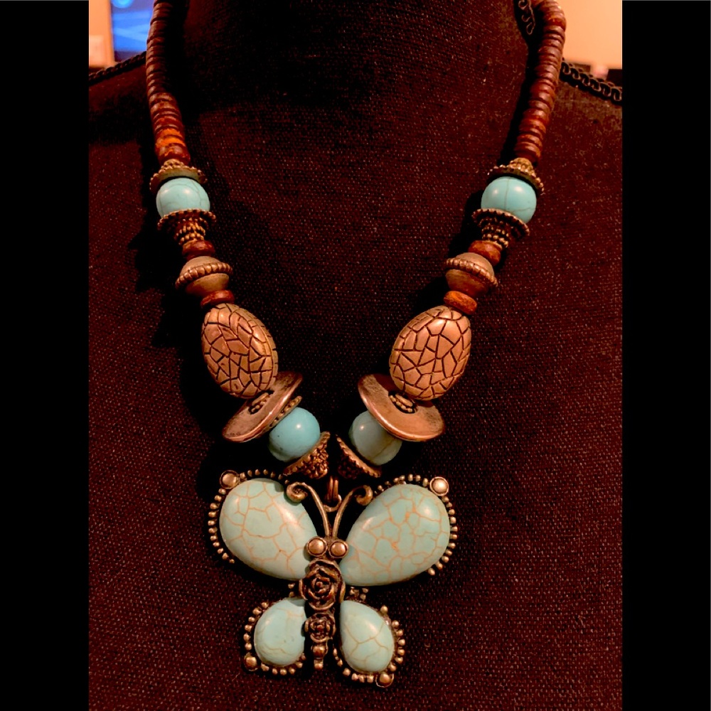 Sassy Chic Unique Necklace